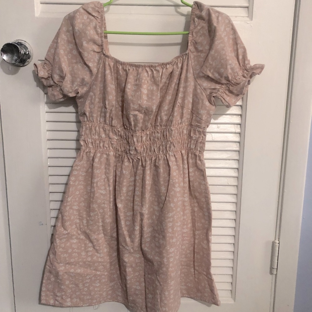 Light pink Daisy dress
